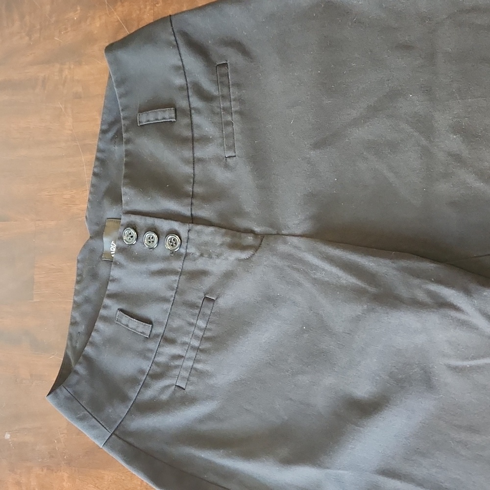 First Option, black capri - Picture 2 of 8